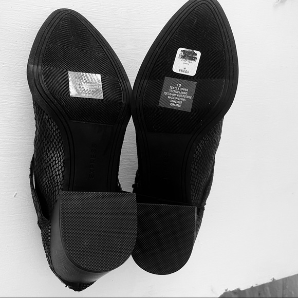 Express  snakeskin  print  block  boots black size 10 new - Picture 9 of 10